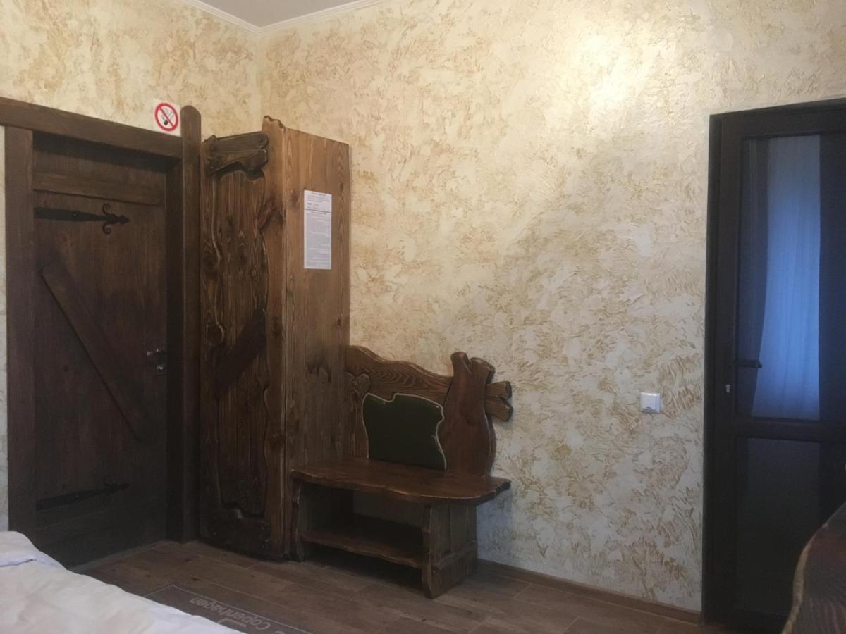 Mini-Hotel Neptun Rivne Dış mekan fotoğraf