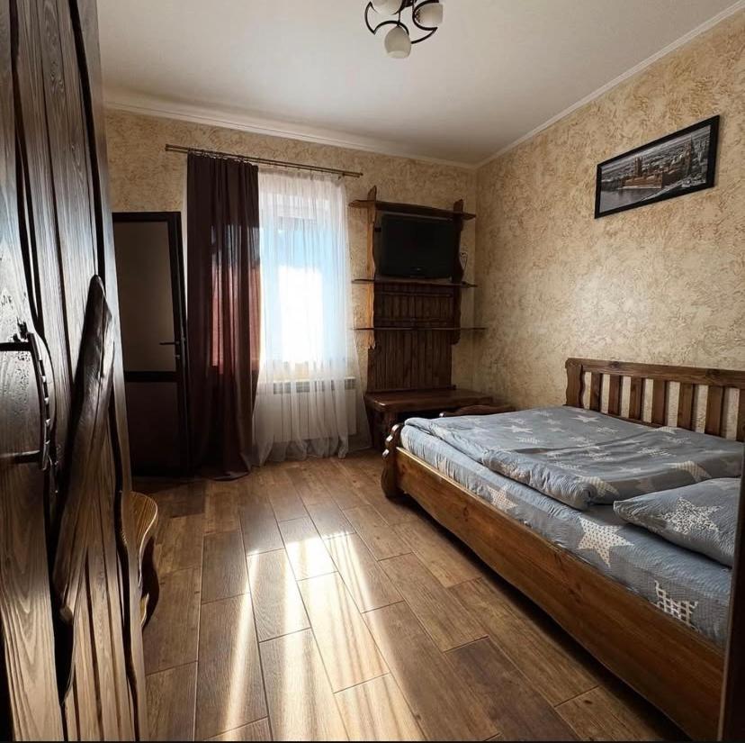 Mini-Hotel Neptun Rivne Dış mekan fotoğraf