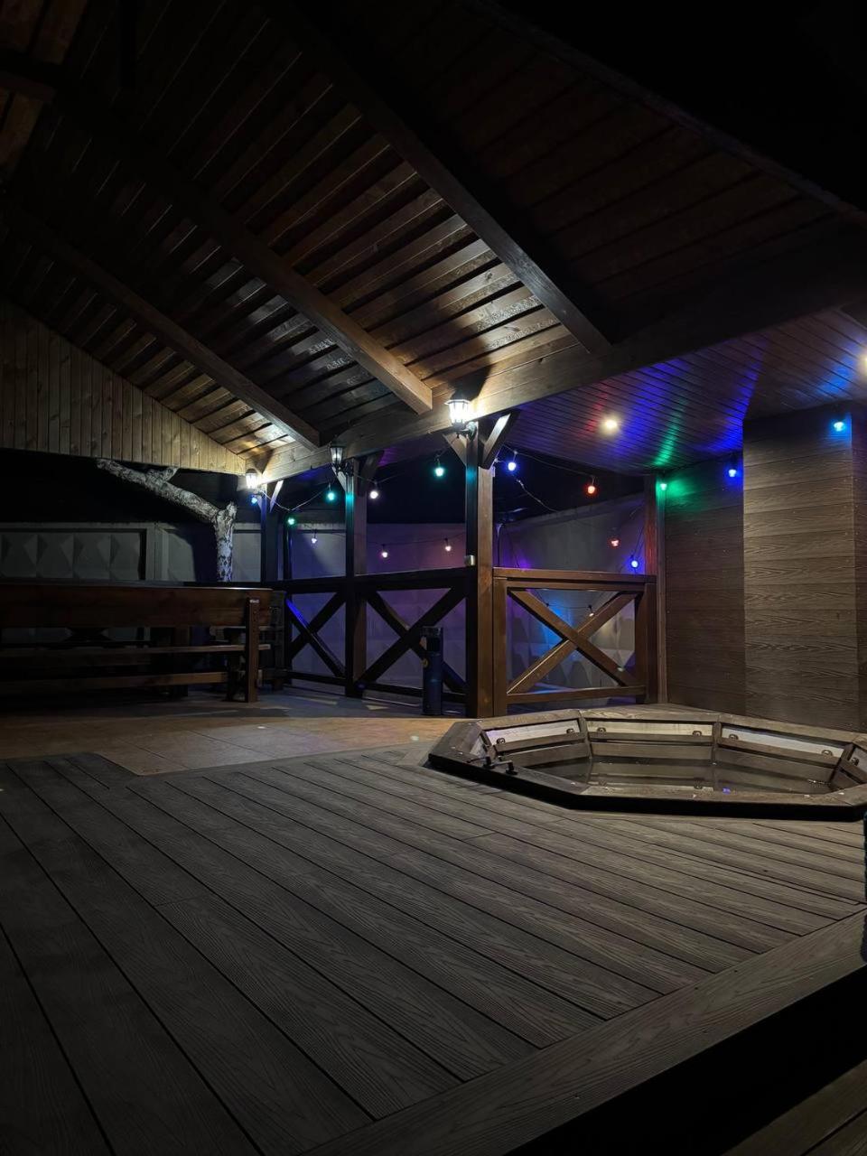 Mini-Hotel Neptun Rivne Dış mekan fotoğraf