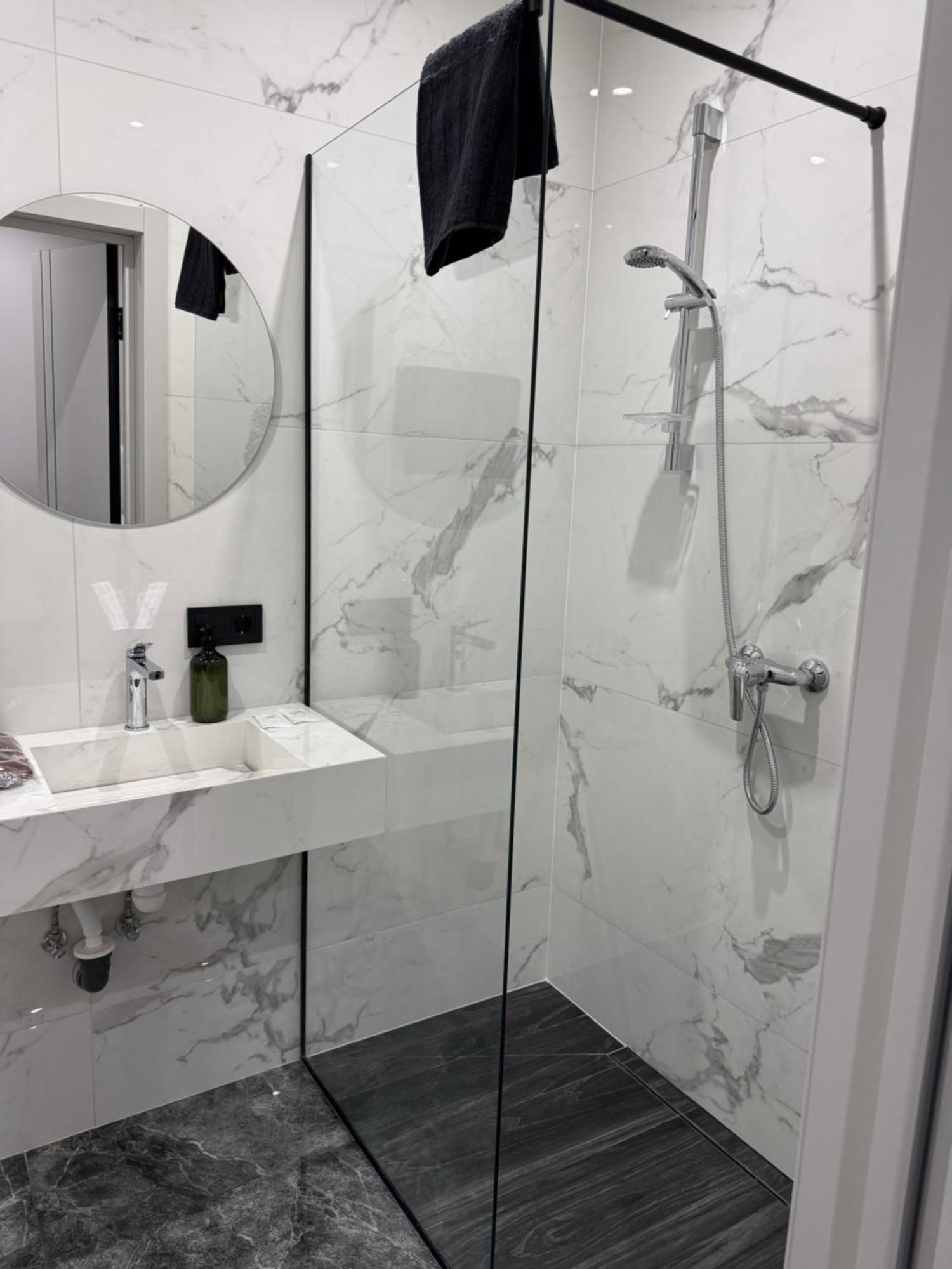 Mini-Hotel Neptun Rivne Dış mekan fotoğraf