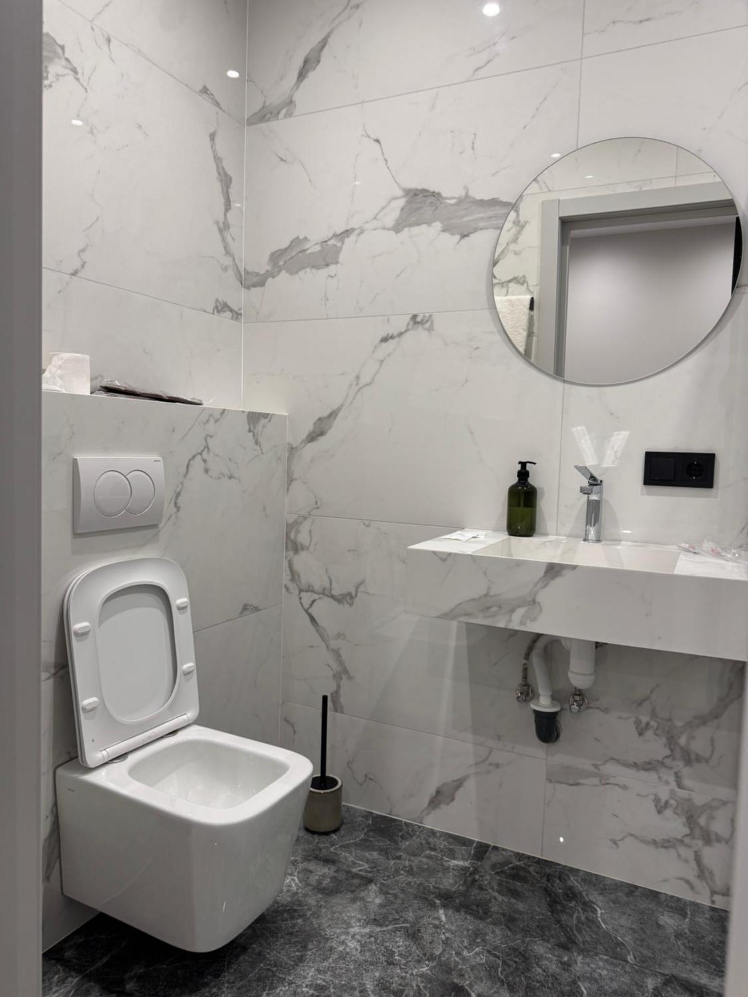 Mini-Hotel Neptun Rivne Dış mekan fotoğraf
