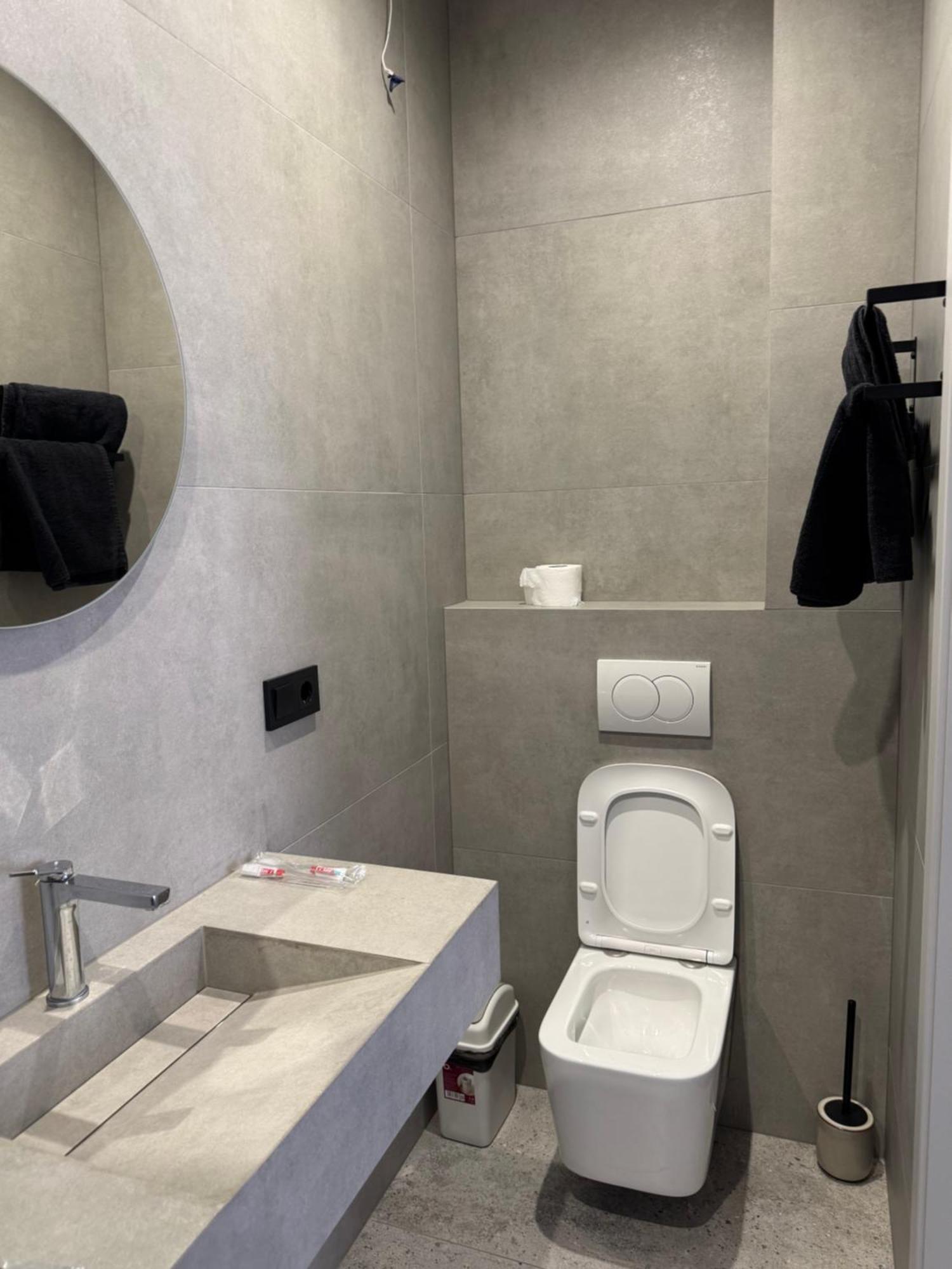 Mini-Hotel Neptun Rivne Dış mekan fotoğraf